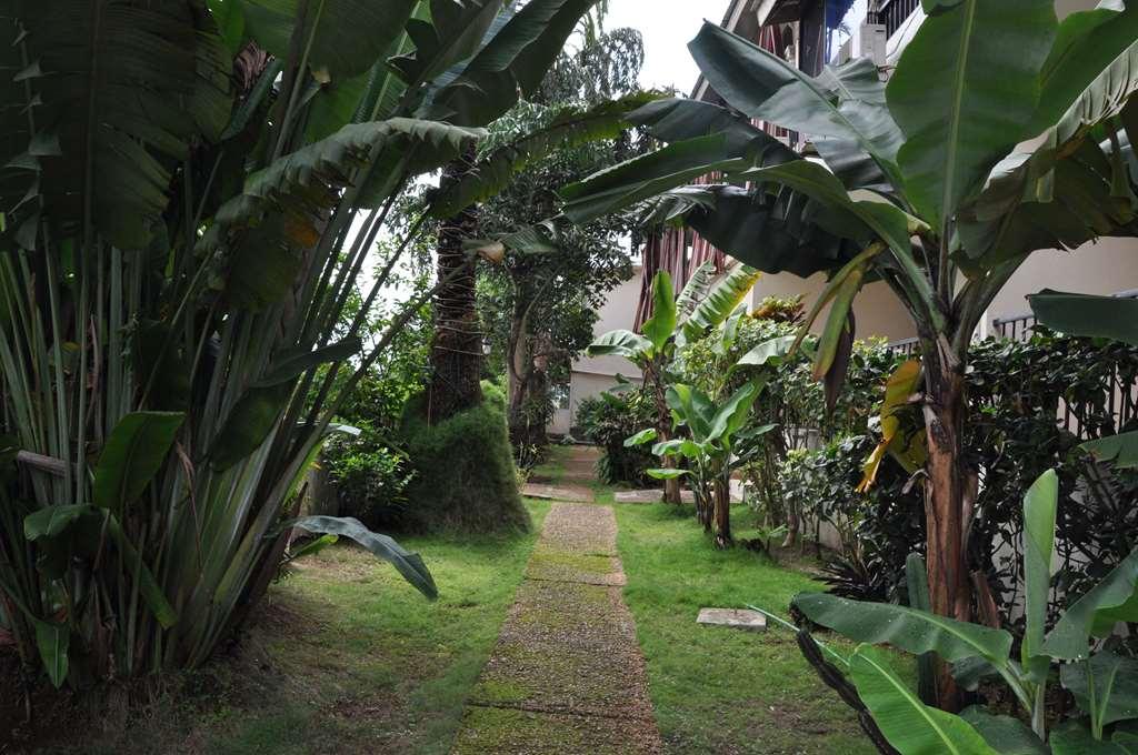 The Country Lodge Hotel Freetown Tiện nghi bức ảnh