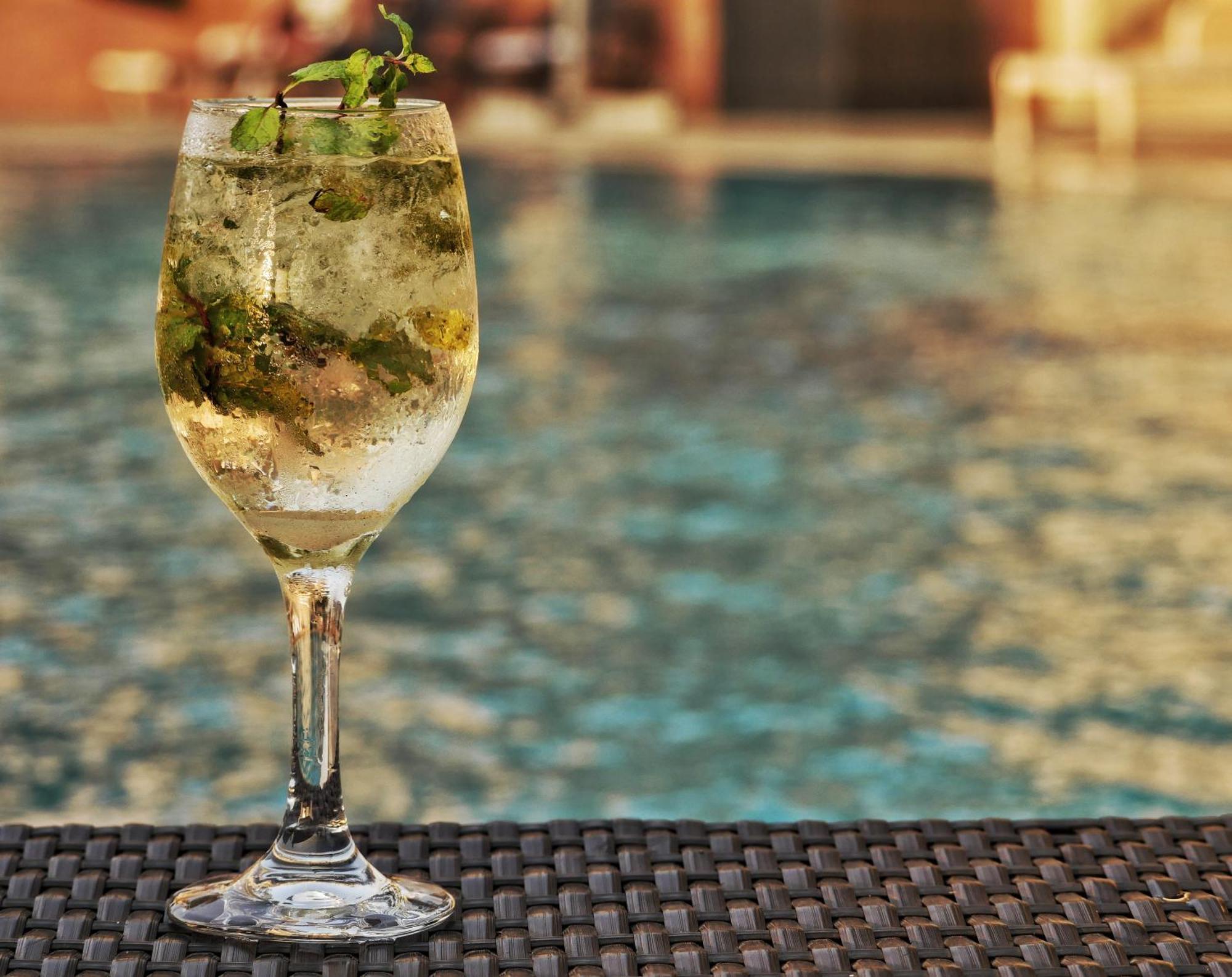 The Country Lodge Hotel Freetown Ngoại thất bức ảnh