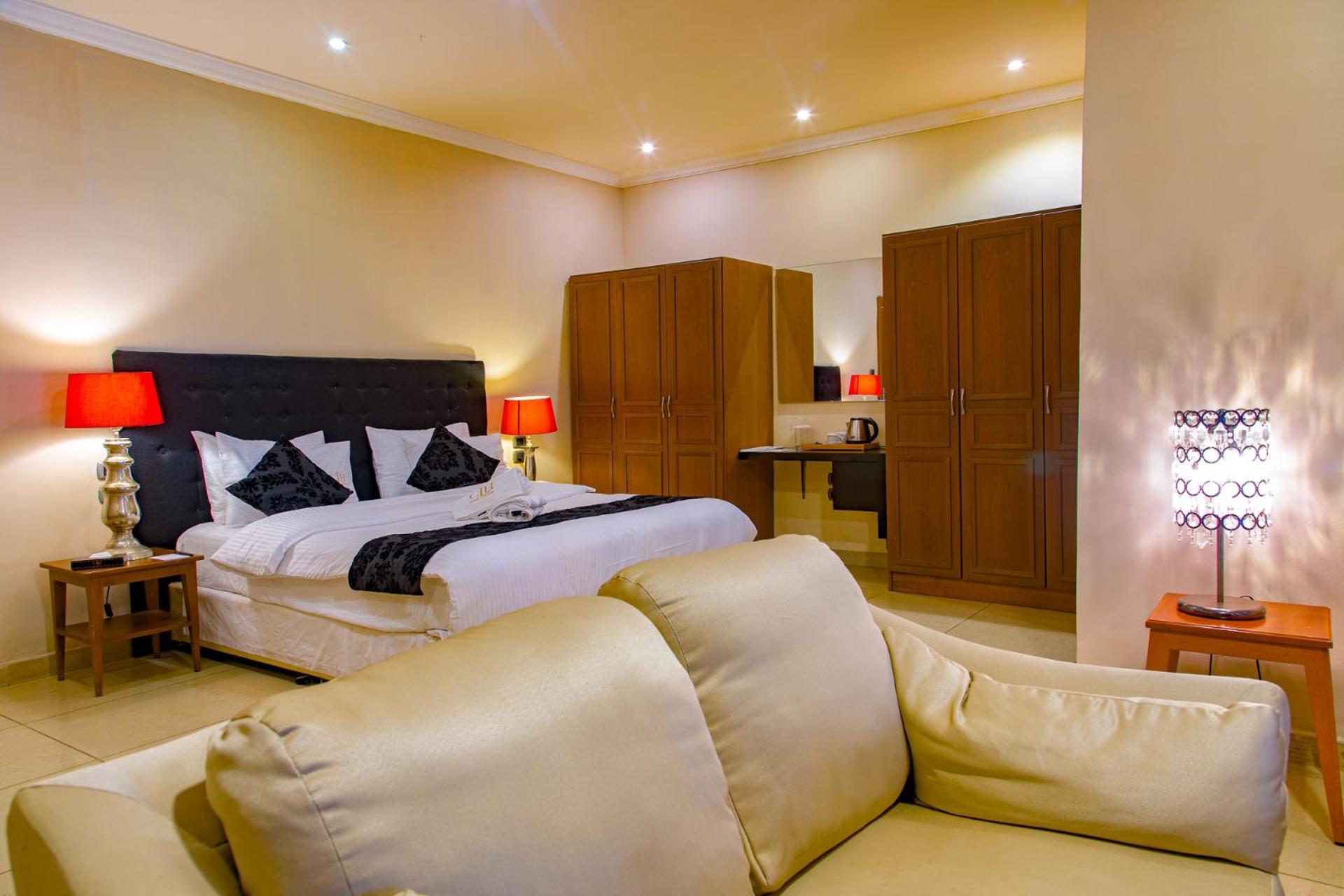The Country Lodge Hotel Freetown Ngoại thất bức ảnh