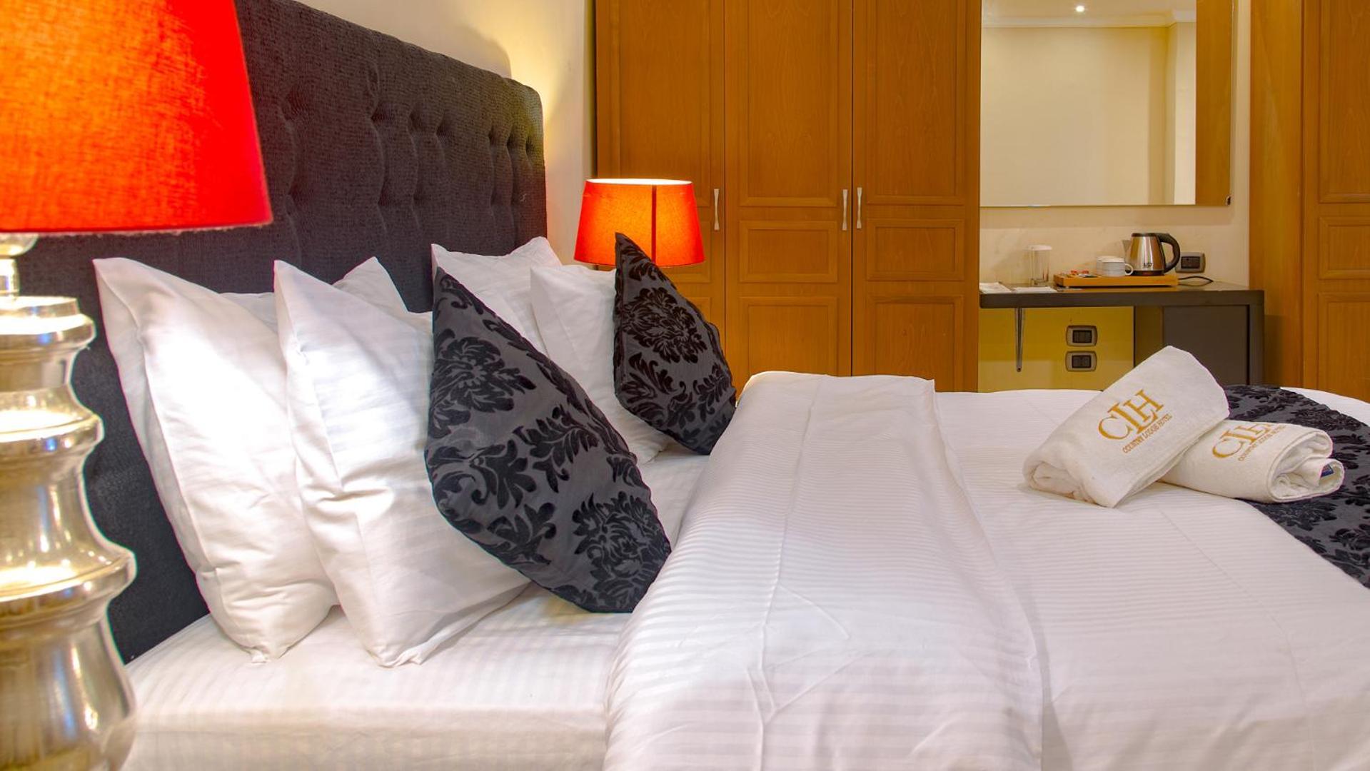 The Country Lodge Hotel Freetown Ngoại thất bức ảnh