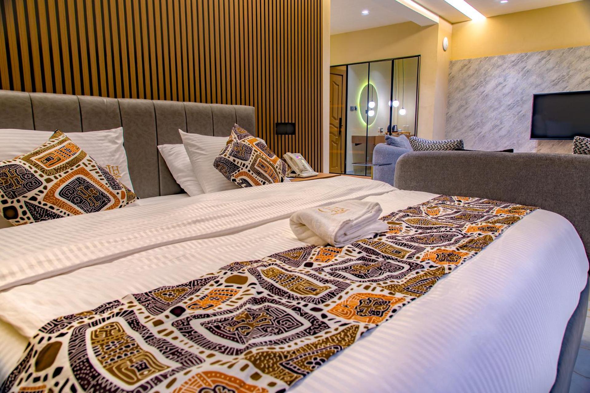 The Country Lodge Hotel Freetown Ngoại thất bức ảnh