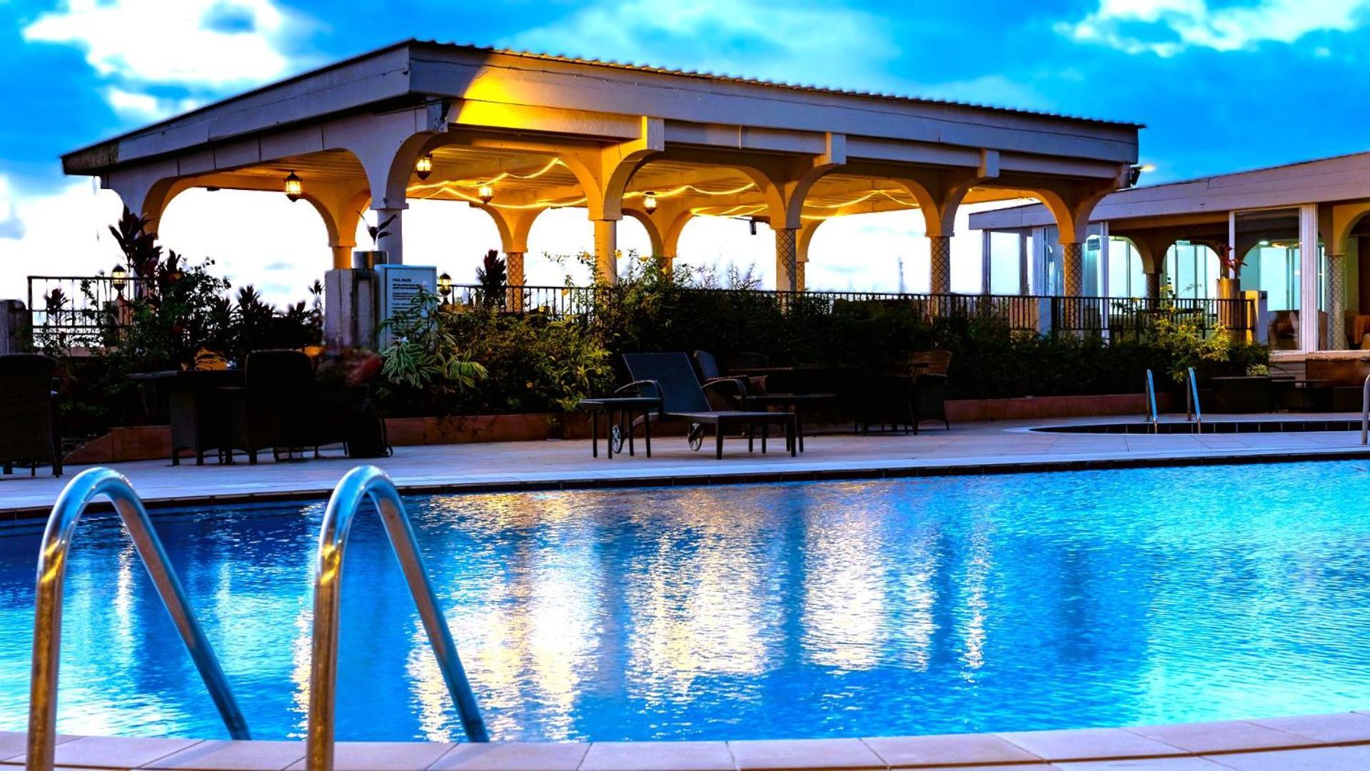 The Country Lodge Hotel Freetown Ngoại thất bức ảnh