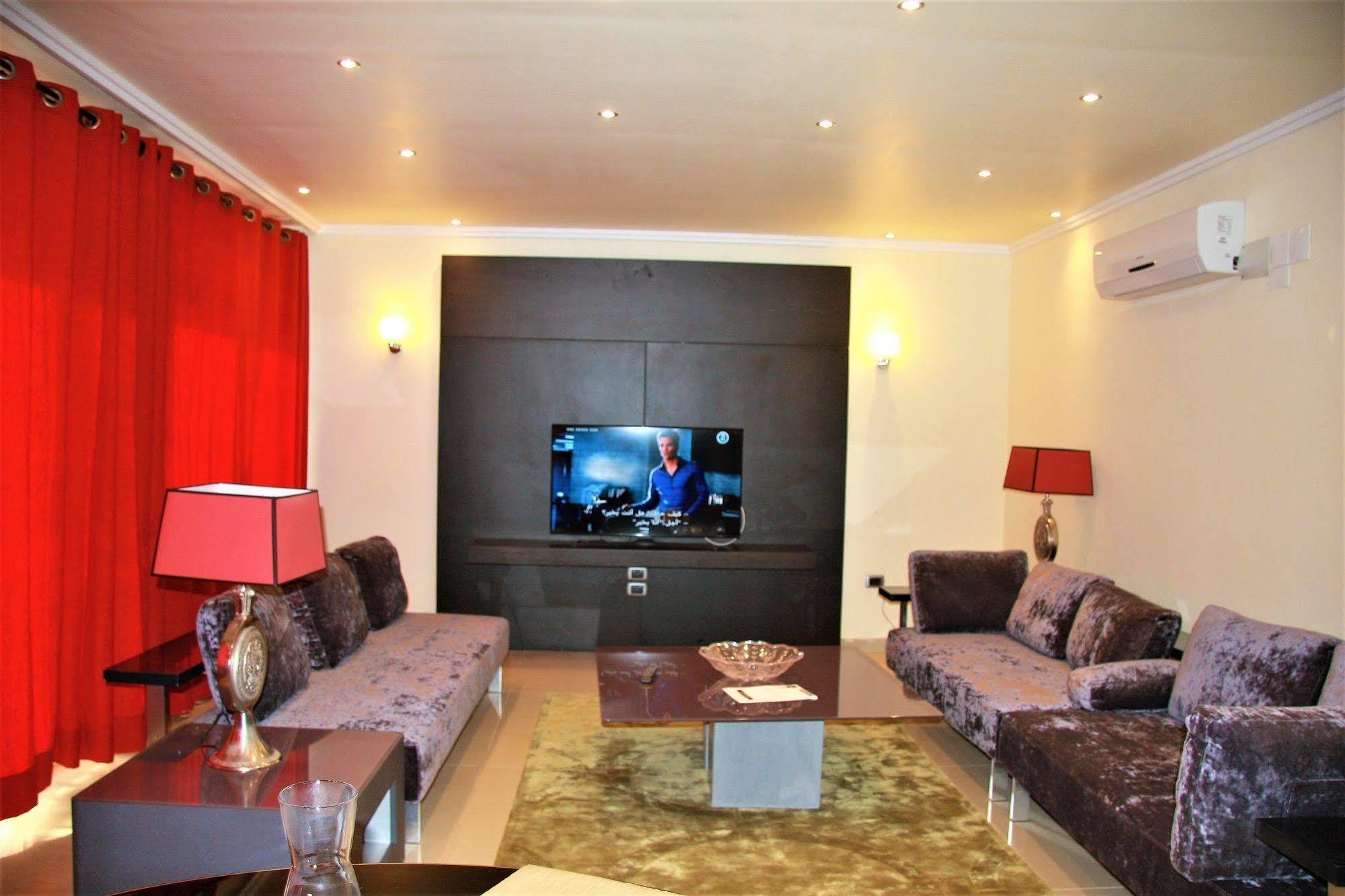 The Country Lodge Hotel Freetown Ngoại thất bức ảnh