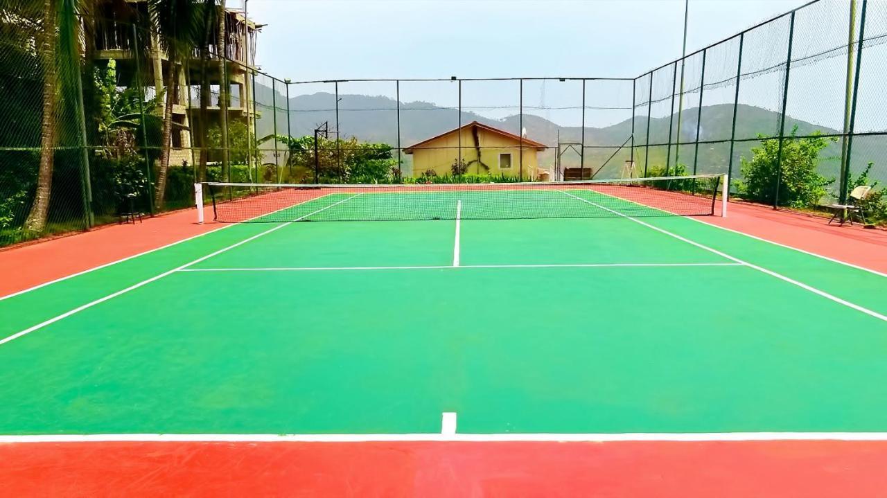 The Country Lodge Hotel Freetown Ngoại thất bức ảnh