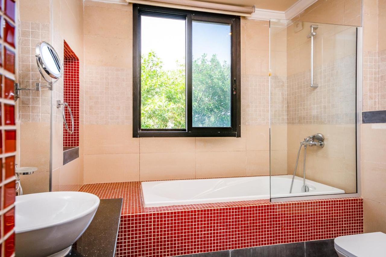 The Country Lodge Hotel Freetown Ngoại thất bức ảnh
