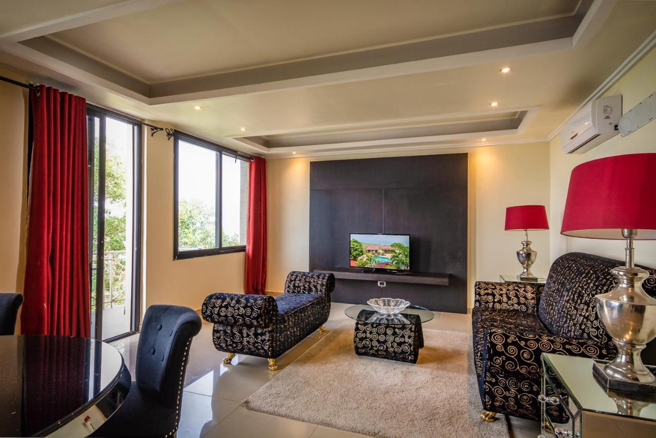 The Country Lodge Hotel Freetown Ngoại thất bức ảnh